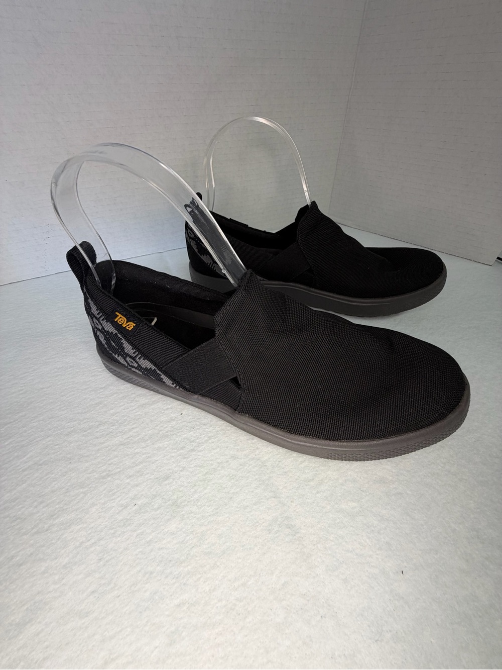 Teva voya slip on s. 8
